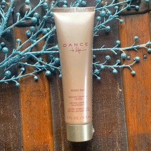 Mary Kay Dance for Life Radiant Shimmer Lotion, body cream Moisturizer hydration